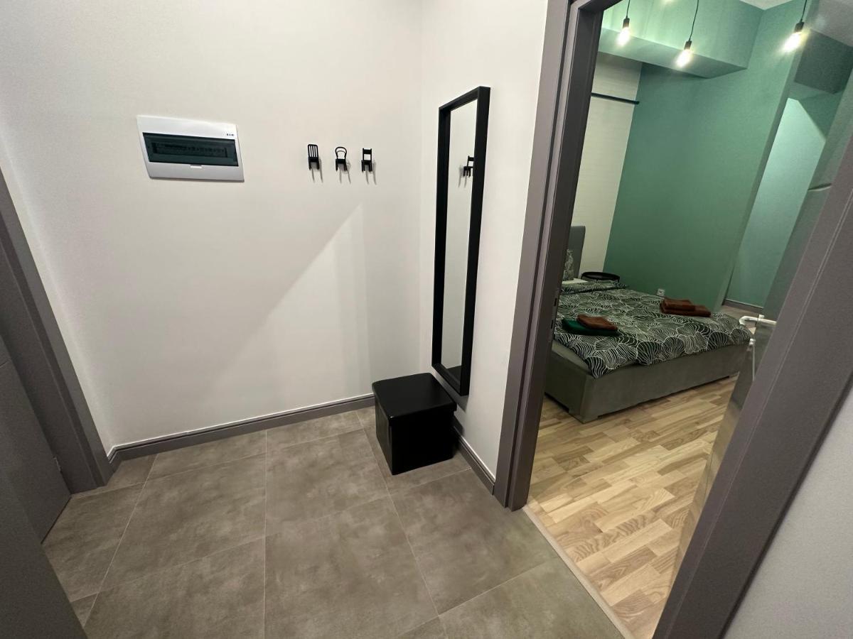 Ferienwohnung Industrial Touch - Designed Iasi Exterior foto